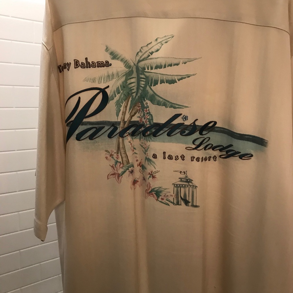 Tommy Bahama “Paradise Lodge” Panelback